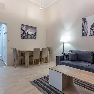 Appartement Goldcentral Akacfa, Budapest