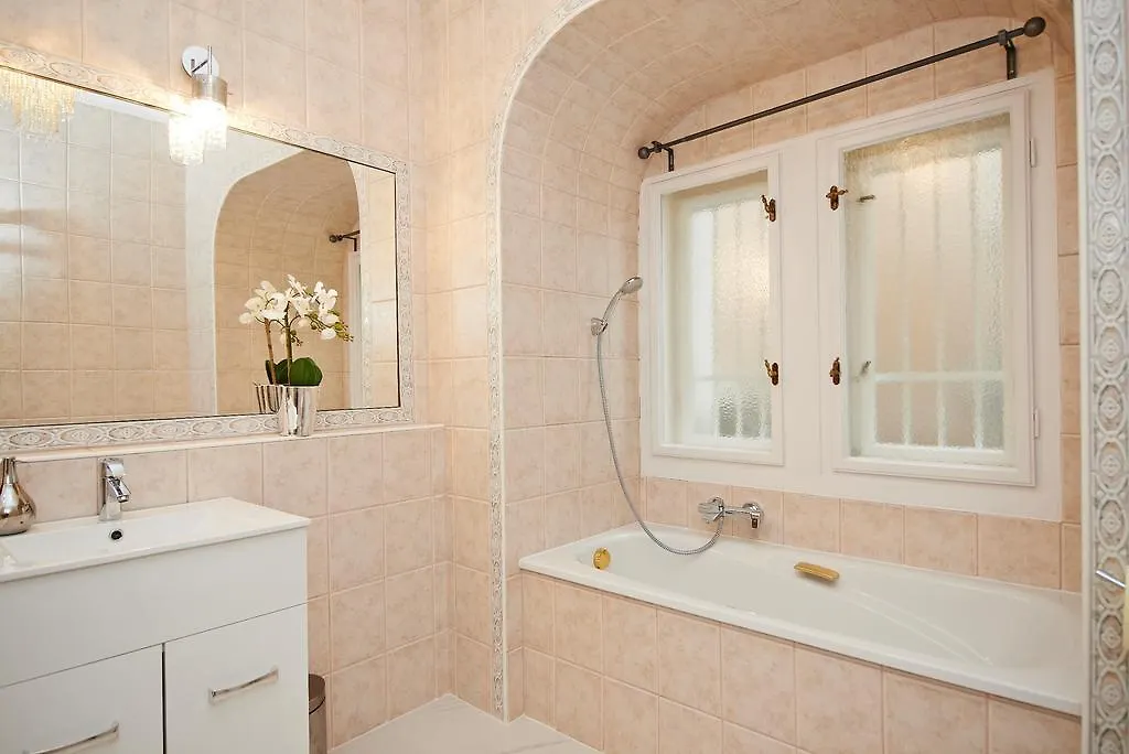 Budapest Luxury Apartments 0*,  Hungria